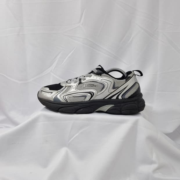 240 내셔널지오그래픽 컨투어 프리즈 실버 스니커즈