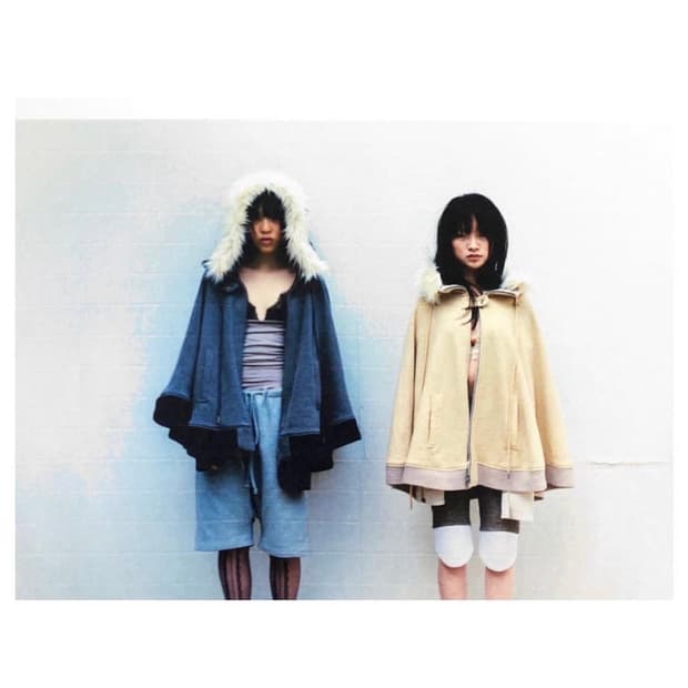 ear hood fur cape (charcoal)