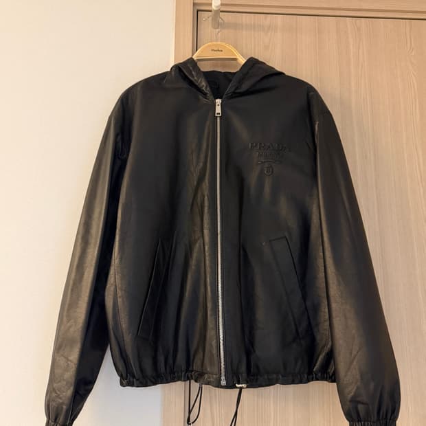 Prada 레더 후드 집업