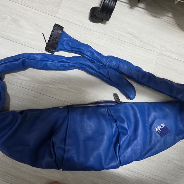 자라 아더에러 가방