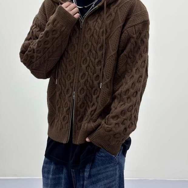 DISCERNMENT 디서먼트 케이블 니트 후드집업 브라운