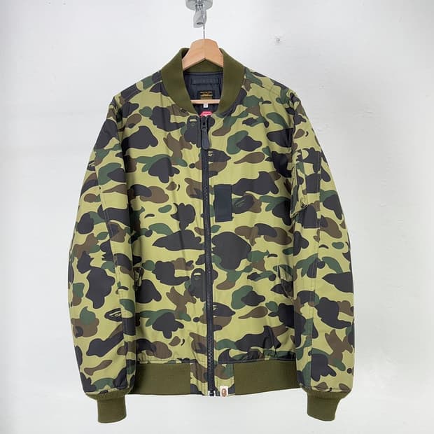 베이프 퍼스트 카모 나일론 트윌 자켓 아미그린