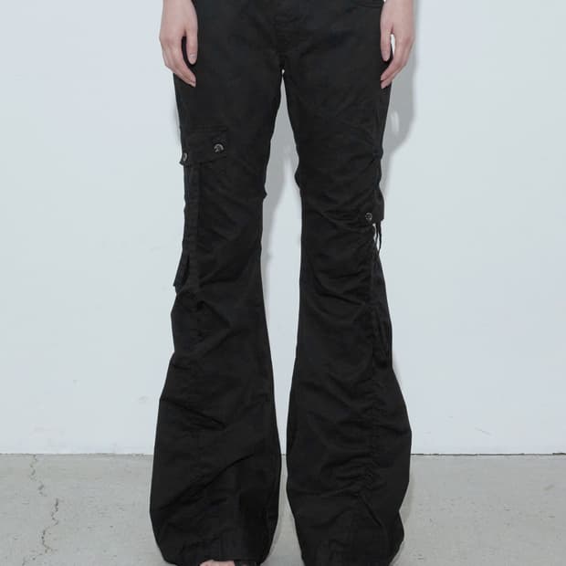 보헴서 보헤미안서울 WASHED SHIRRING CARGO  구해요