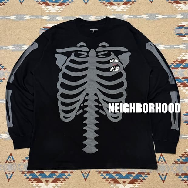 [L] 네이버후드 본 프린트 롱슬리브 블랙 