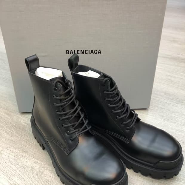 Balenciaga Strike 20mm Lace-Up Boots 