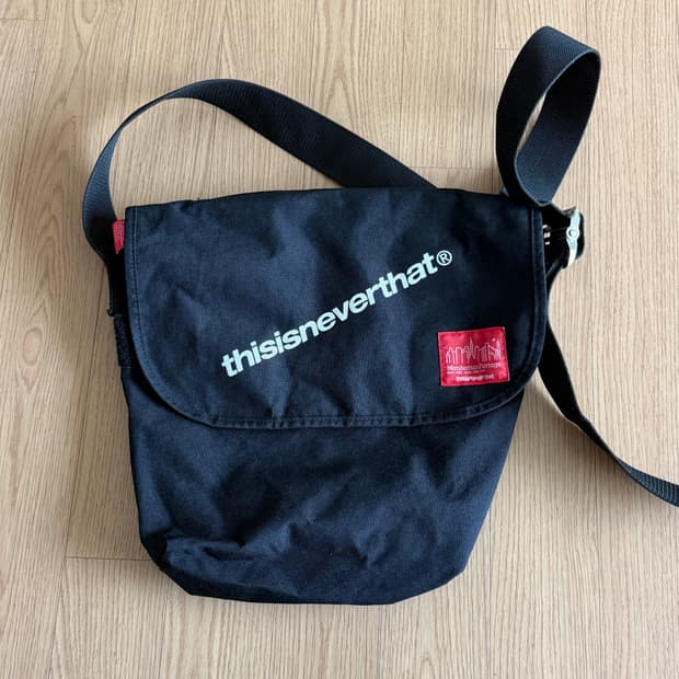 디스이즈네버댓 맨하탄포티지 크로스백