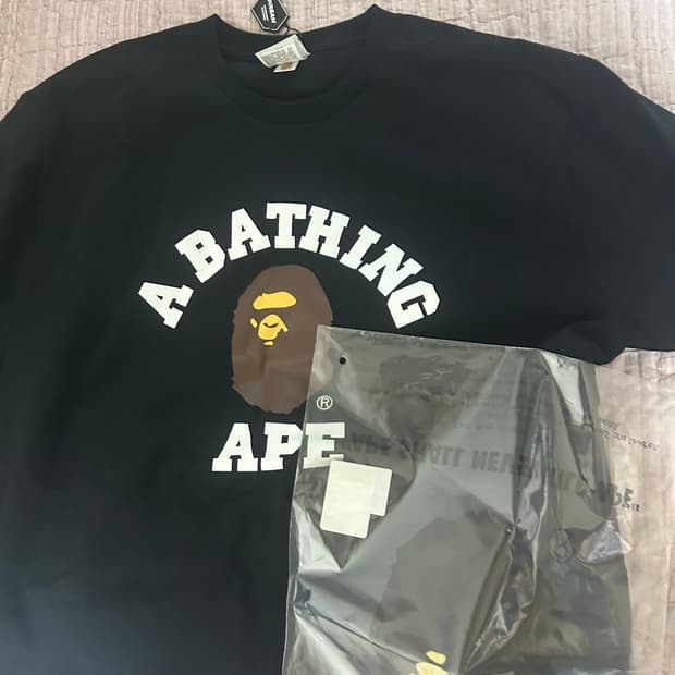 베이프 컬리지 롱슬리브 xl 새것