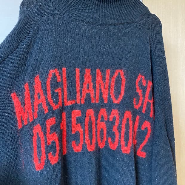 MAGLIANO 하프집업 백레터링 울 니트