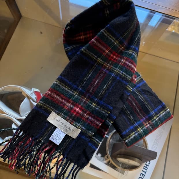 LOCHCARRON 머플러