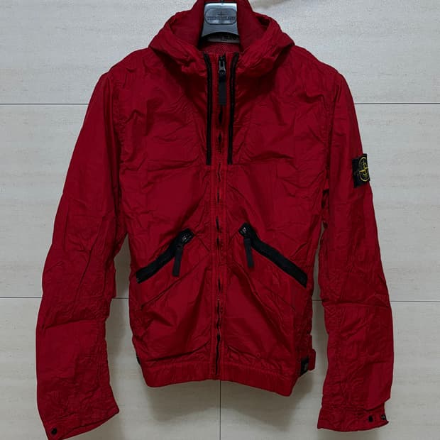 스톤아일랜드 정품 멤브라나 바람막이