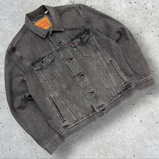 [M] 리바이스 스탠다드핏 데님 트러커 자켓 블랙 B679