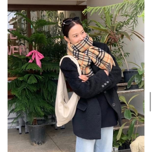 [새상품] 르메르 스카프백 오프화이트 숄더백 선물가능 공홈가 200만원