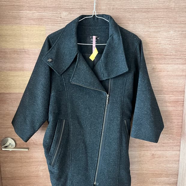 하이넥 하프 자켓