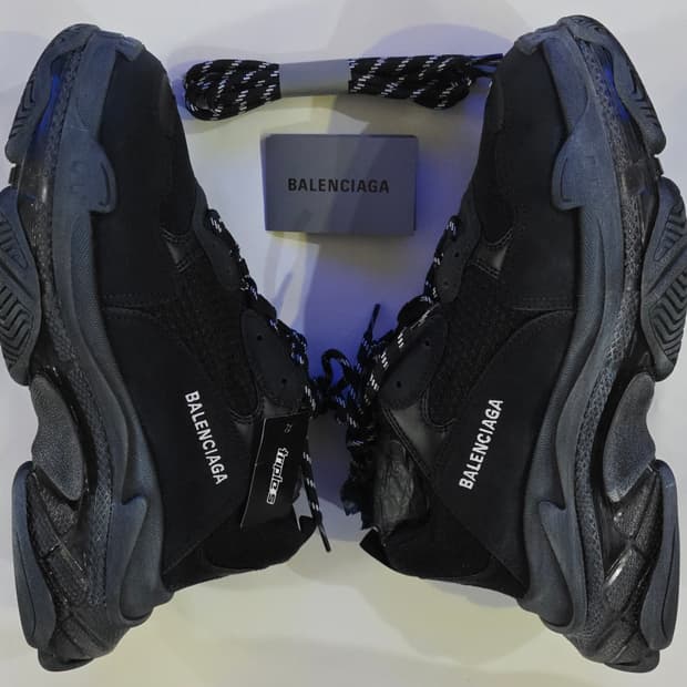 발렌시아가 트리플S 클리어솔 블랙 44 새 제품