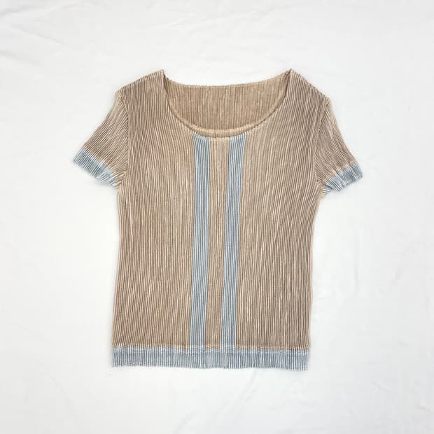 pleated T