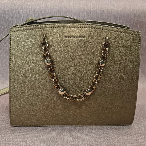 찰스앤키스 미착용 금장 체인 토트백