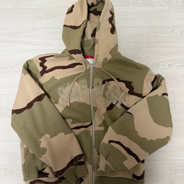Supreme 아크 써멀 라인드 집업 후드 데저트 카모 