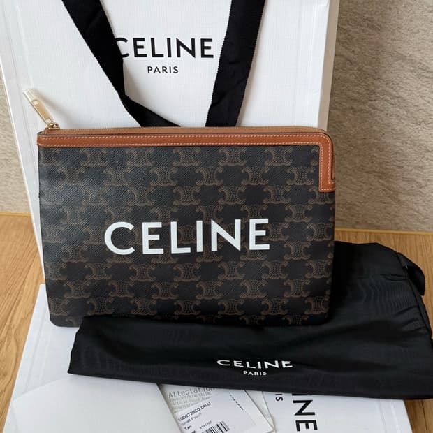 셀린느 트리옹프 클러치백 탄