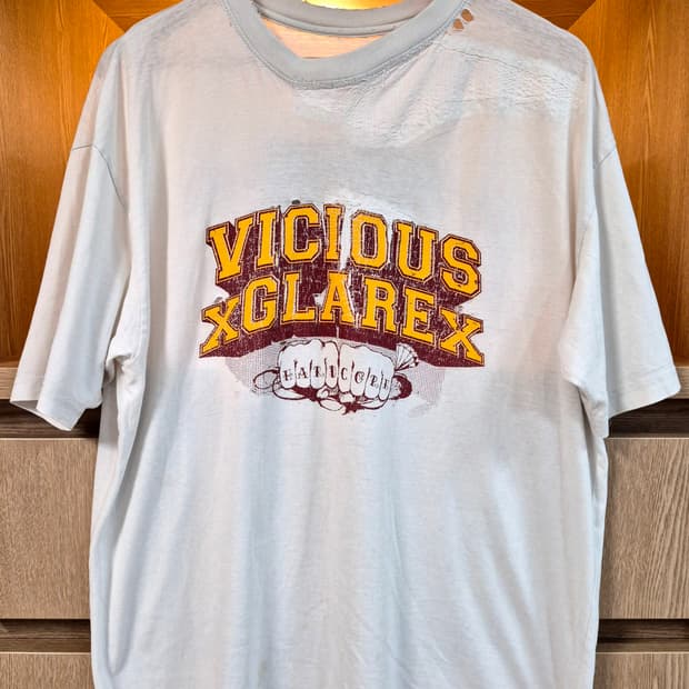 00s VICIOUS GLARE Band
Merch T-Shirt