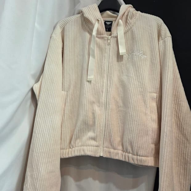 다이나핏 여성 세미오버핏 브리즈 코듀로이 집업 YWU23105