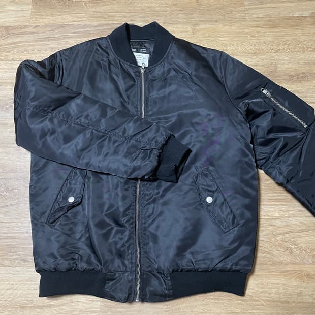 [미시착 새상품] 덕다이브(DUCKDIVE) MA-1 항공 점퍼 블랙 -