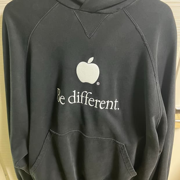 발렌시아가 애플 런웨이후디 팝니다