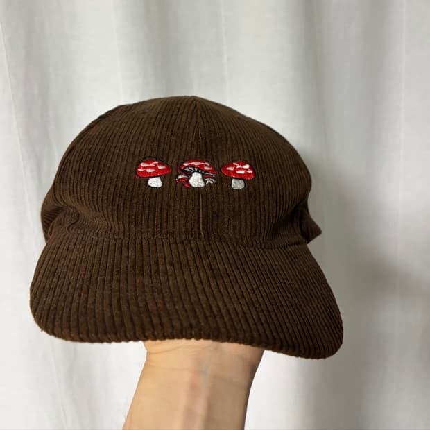 머쉬룸 브라운 코듀로이 캡