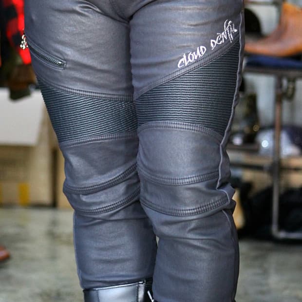 워싱자수 포켓 스티치 블랙 코팅진  