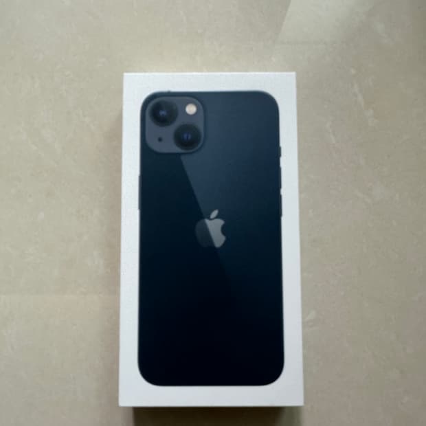 아이폰 13 128GB 미개봉 새상품 팝니다