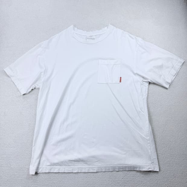 Acne Studios 포켓 포인트 반팔 티셔츠