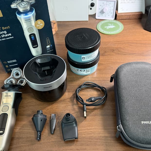 필립스 9000 프레스티지 울트라 골드 면도기 풀세트