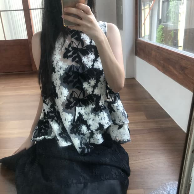 vintage see-through pattern sleeveless