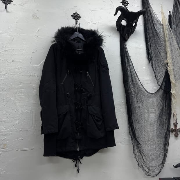 Sly black trimming fur mods coat