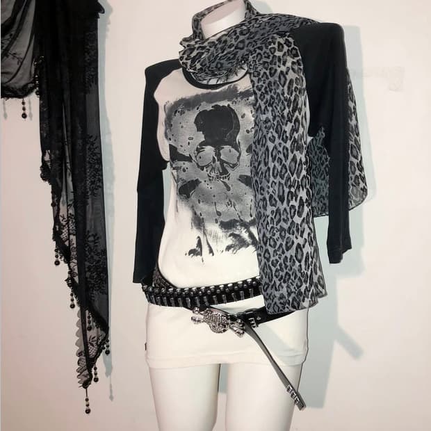 Roen 로엔 00s 해골 롱슬리브 스컬 펑크 락시크