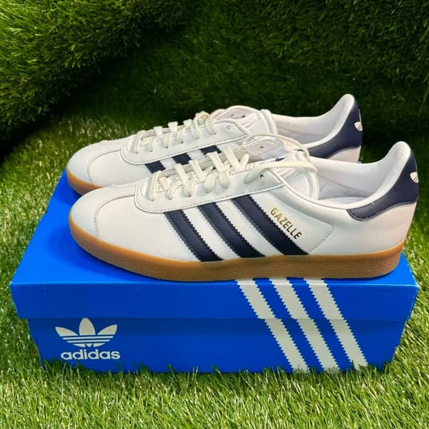 아디다스 가젤 화이트 컬리지에이트 네이비