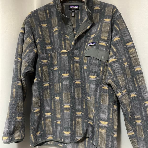 D2 파타고니아 프린티드 신칠라 스냅-T 플리스 M사이즈