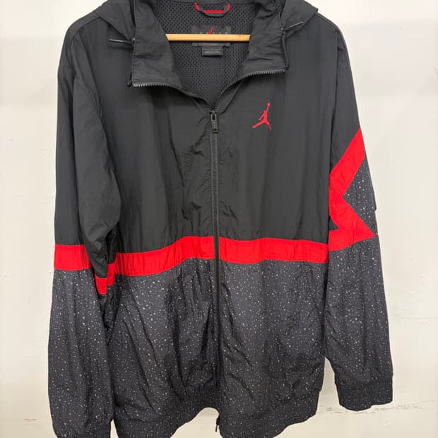[105]나이키 조던 블랙/레드 바람막이