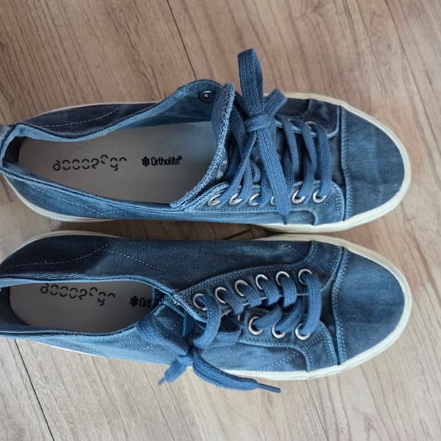 자라 오리진스 스니커즈 265