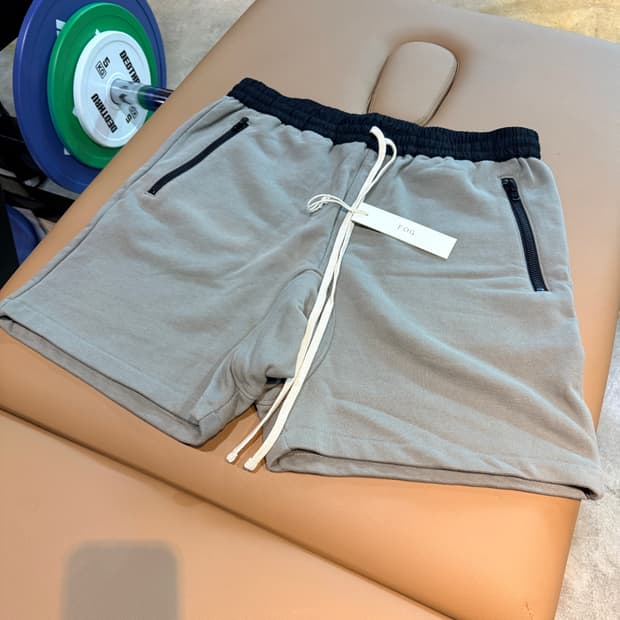 피어오브갓 에센셜 초판 쇼츠 L 새상품