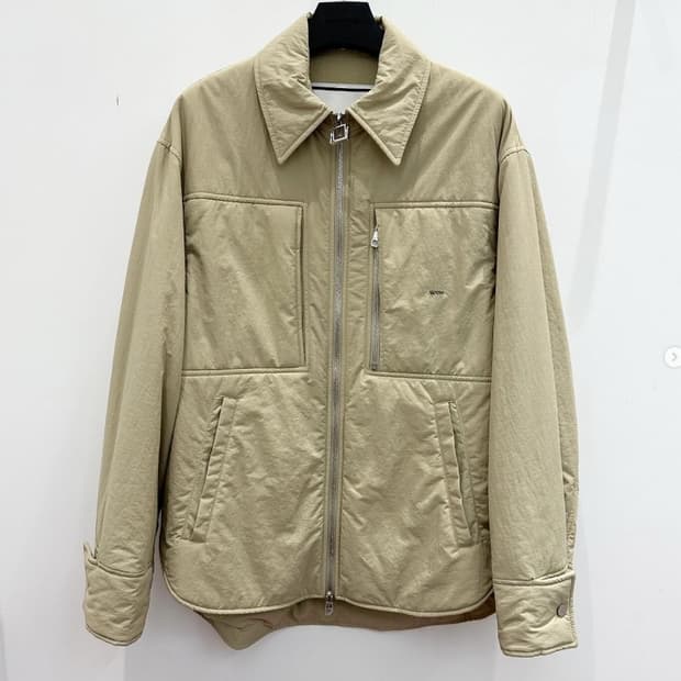 정품 우영미 23fw 나일론 패딩 점퍼 베이지 50사이즈 새제품