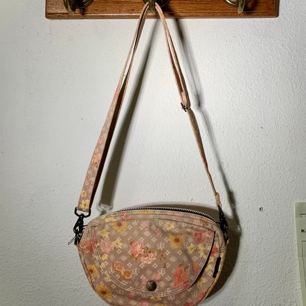 포터 빔즈보이 플라워 패턴 숄더백