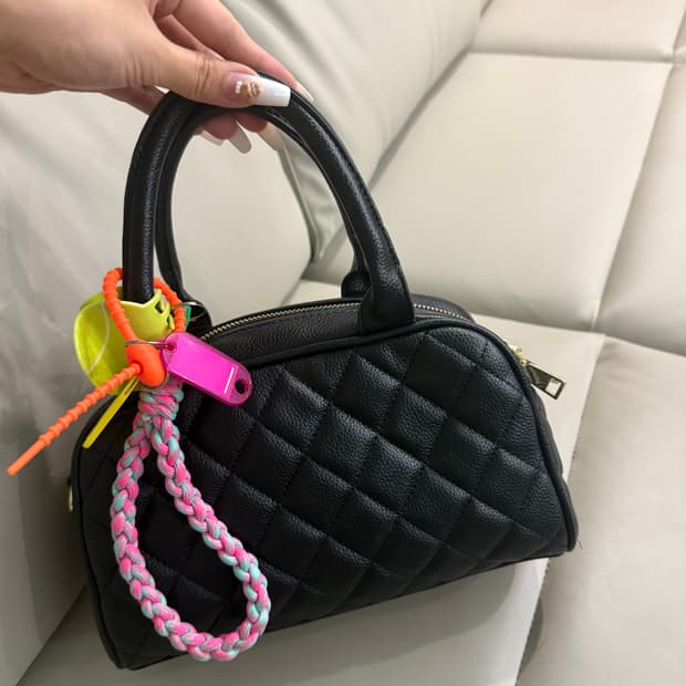 블랙 퀼팅 보스턴백