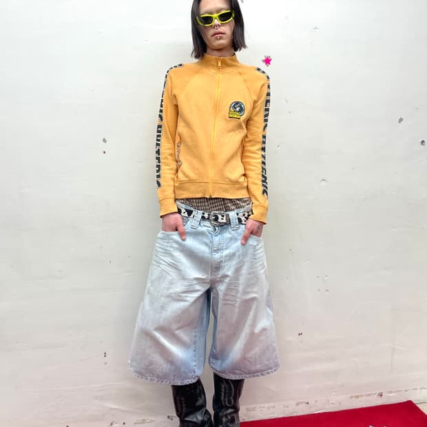 Pelle light blue Bermuda pants 