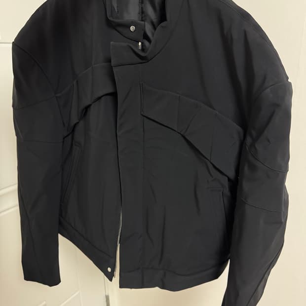 논노드 크롭 패디드 라이더 자켓 FW