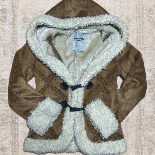 빈티지 셰어링 후드 숏코트