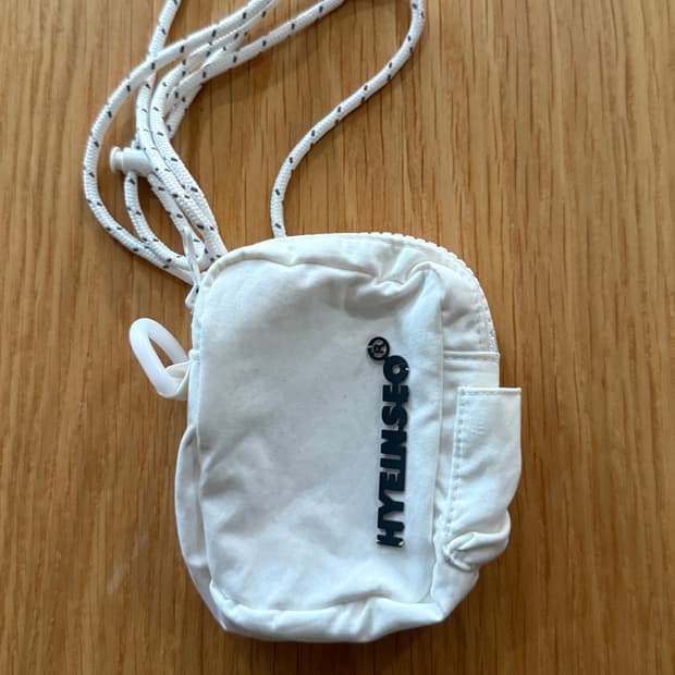 혜인서 hyeinseo 시가렛 파우치