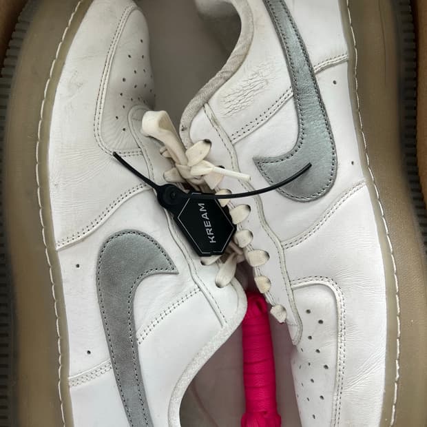 나이키 에어포스 프리미엄 메탈릭 실버 290