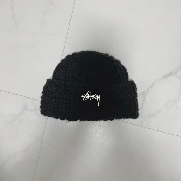 스투시 케이블 니트 비니