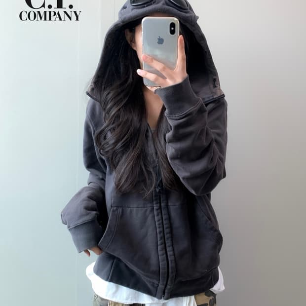 C.P company 씨피 컴퍼니 후드집업