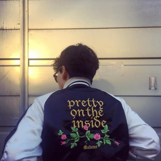 MADEME 자수 스카잔 이동휘 착용